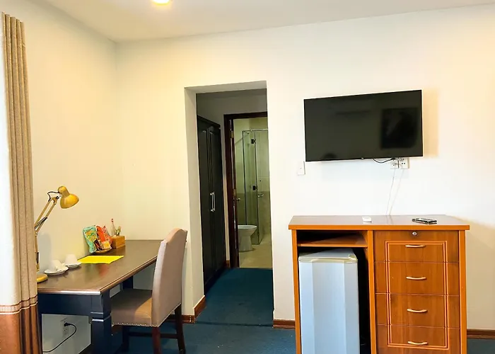 Khách sạn Legacy Riverside Đà Nẵng