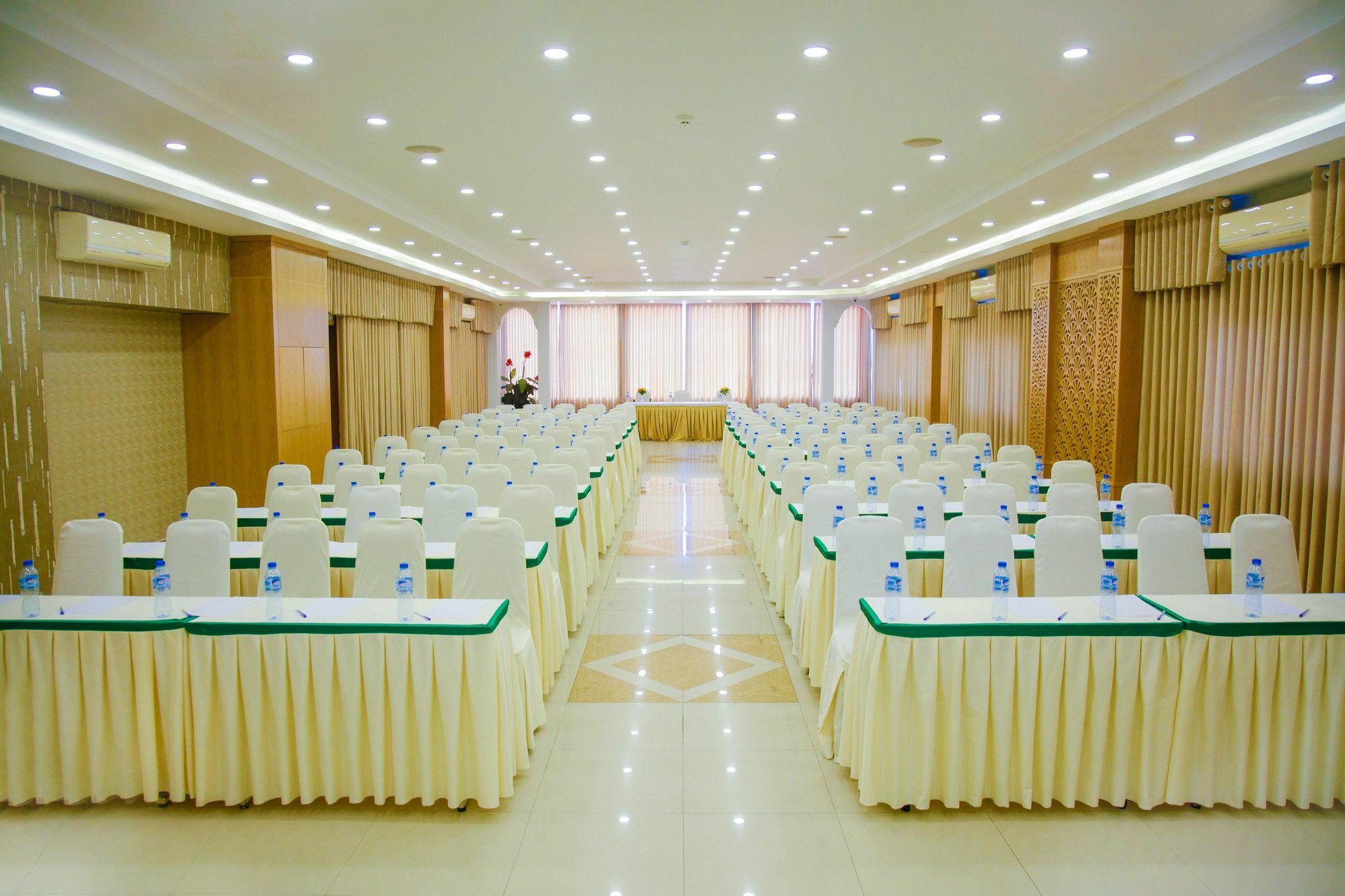 Legacy Riverside 3* Đà Nẵng