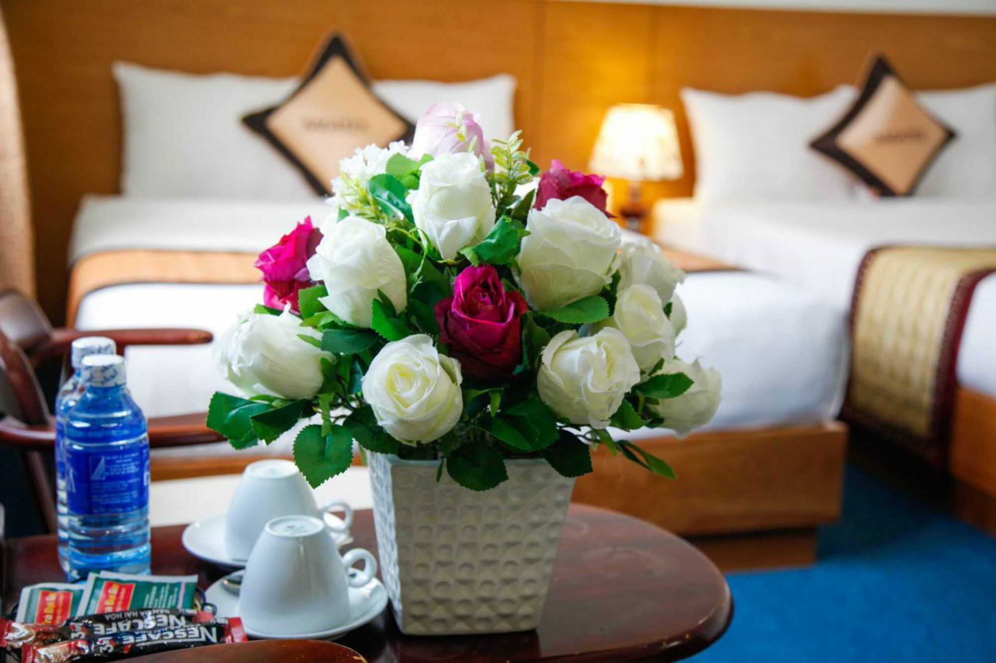 Khách sạn Legacy Riverside 3*